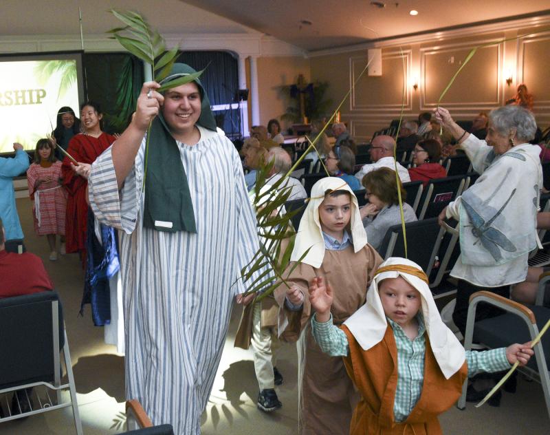 Jesus is coming! Students perform in the annual youth program Emmanuel, God is with us. Shown are (l-r) Christian Dekker, Ian McNally, and Jayson Canedy. DENY HOWETH PHOTOS